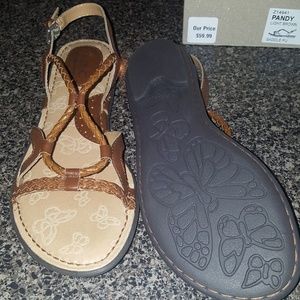 b.o.c. sandals